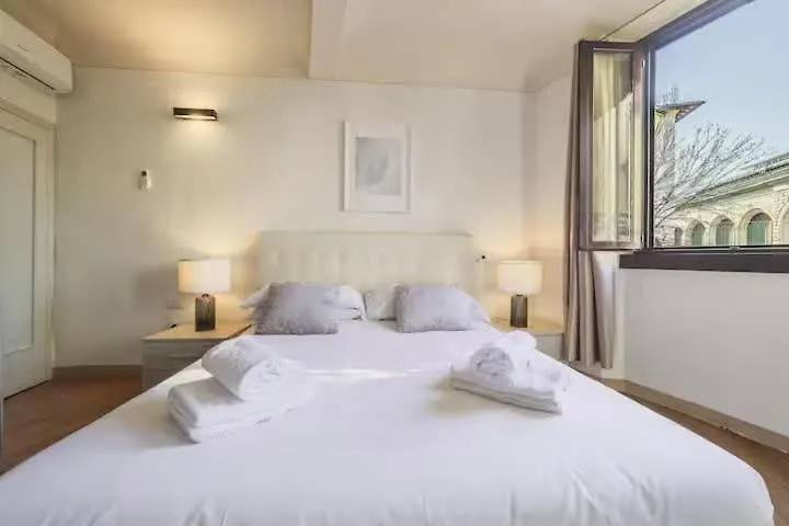 Apartment Before Making A Request Read My Profil Host At Bottom Of Page # New! Flat In Historical Center Florence Italy