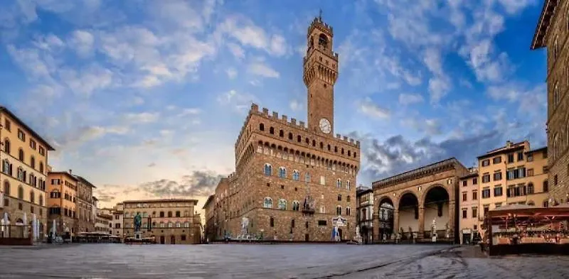 Before Making A Request Read My Profil Host At Bottom Of Page # New! Flat In Historical Center Florence