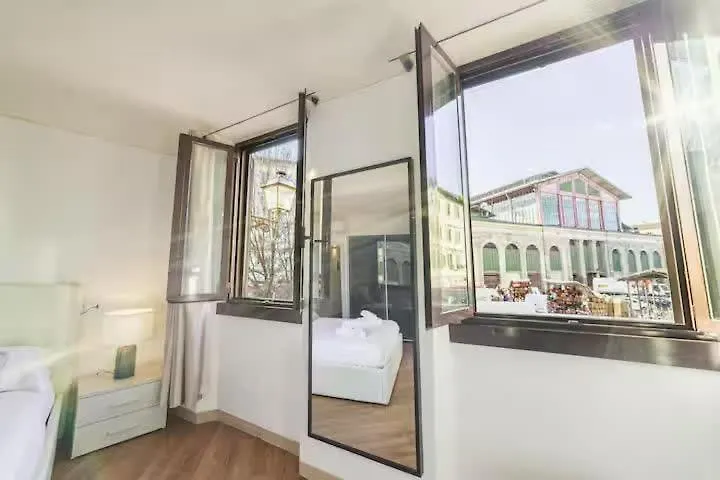 Before Making A Request Read My Profil Host At Bottom Of Page # New! Flat In Historical Center Florence 0*,